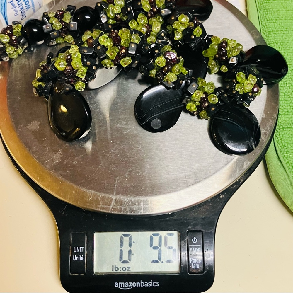 9.4 Ounces of Peridot and Onyx Chunky Statement Necklace. One of a kind. EUC. - Picture 2 of 16